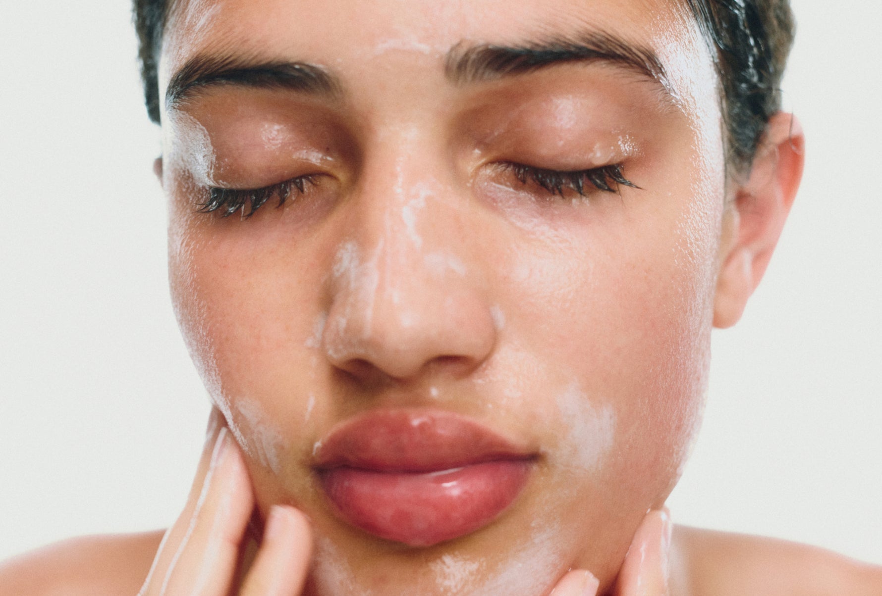 Illuminating Oil Cleanser. The perfect start.