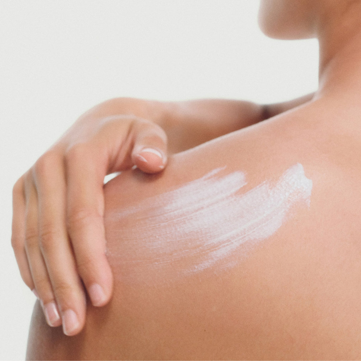 Emma Lewisham Sunceutical SPF 50 Mineral Body Crème